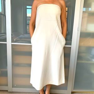 Babaton by Aritzia ivory strapless dress